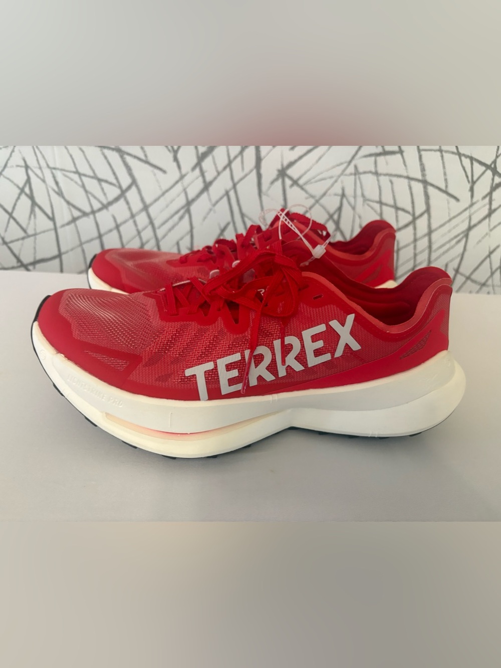 Adidas Men’s Terrex Agravic Speed Ultra trail running shoes in the "Pure Ruby - Picture 7 of 12